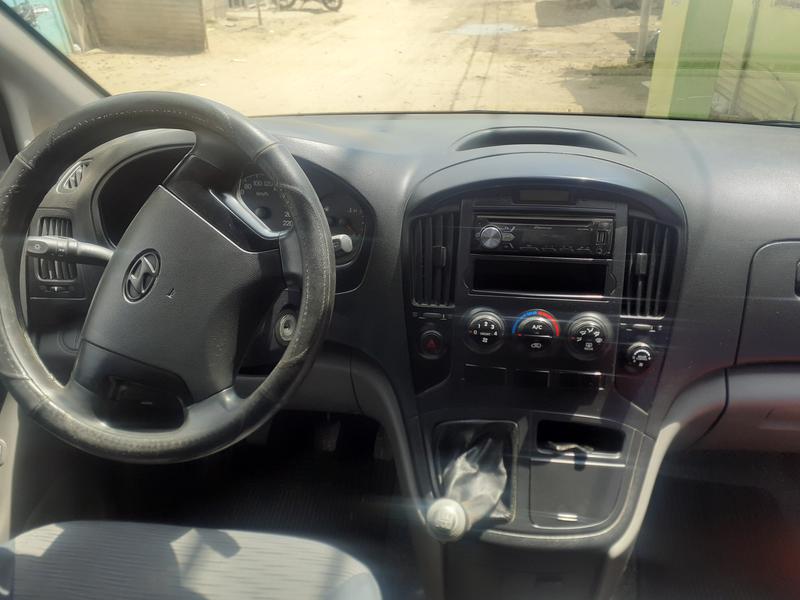 Hyundai H1 Van • 2012 • 149,274 km 4
