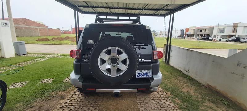 Toyota FJ Cruiser • 2008 • 111,000 km 4