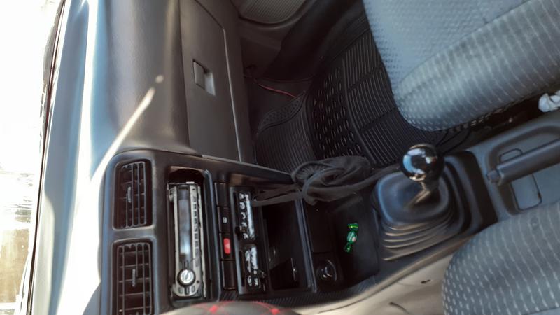 Nissan Sentra v16 • 2002 • 2,800 km 2