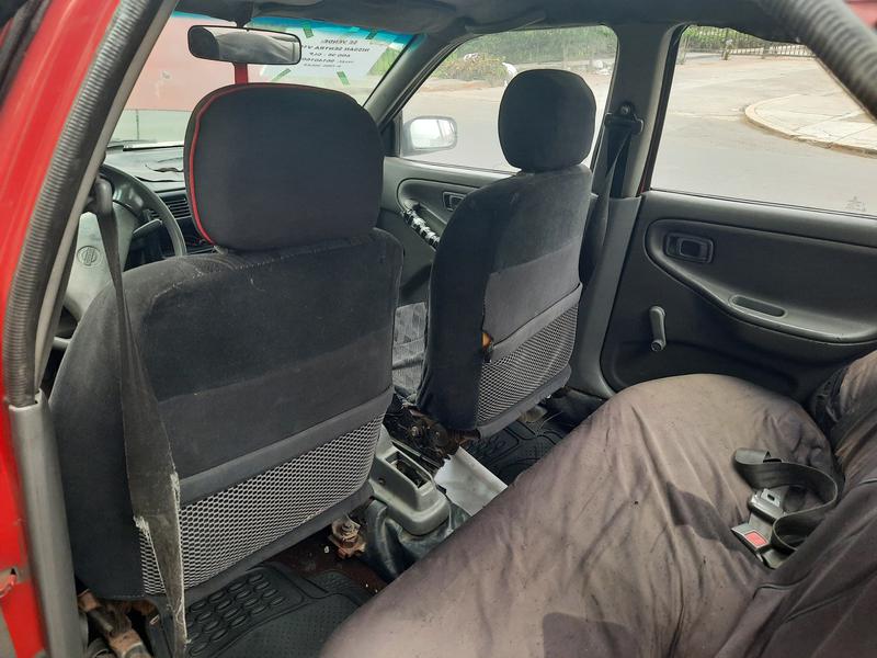 Nissan Sentra v16 • 1998 • 1 km 6