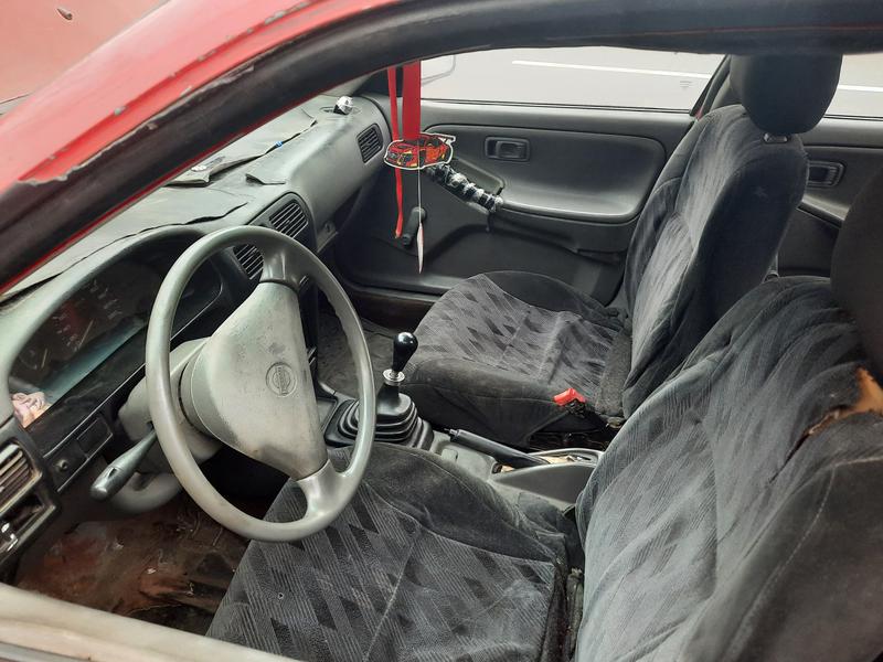 Nissan Sentra v16 • 1998 • 1 km 2