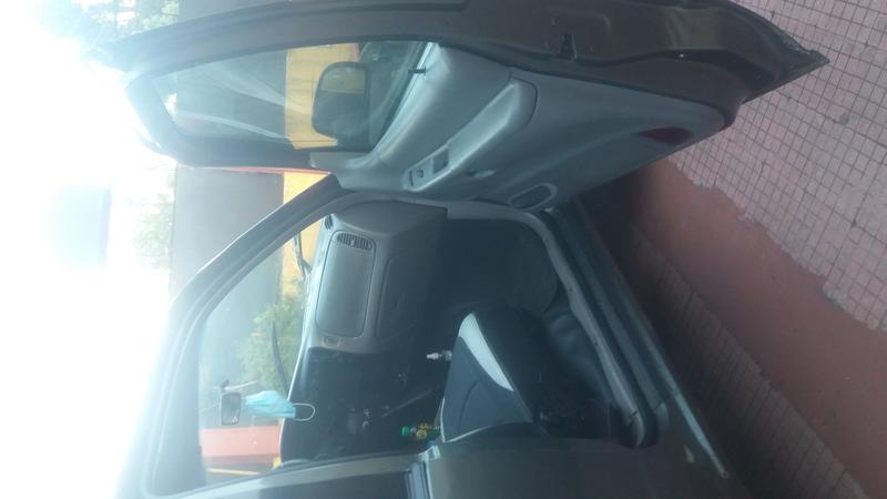 Ford Explorer • 1999 • 215,030 km 6