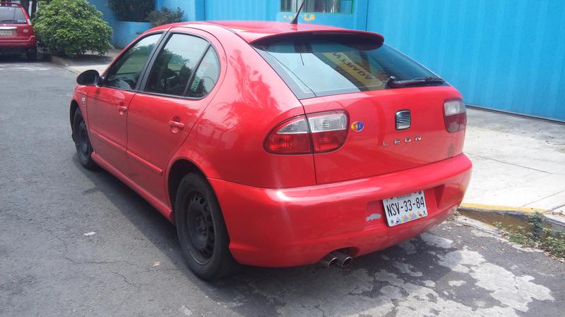Seat Leon • 2005 • 200,000 km 2