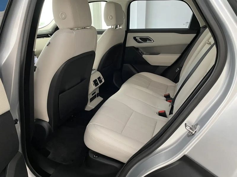 Land Rover Range Rover Velar • 2018 • 117,000 km 10