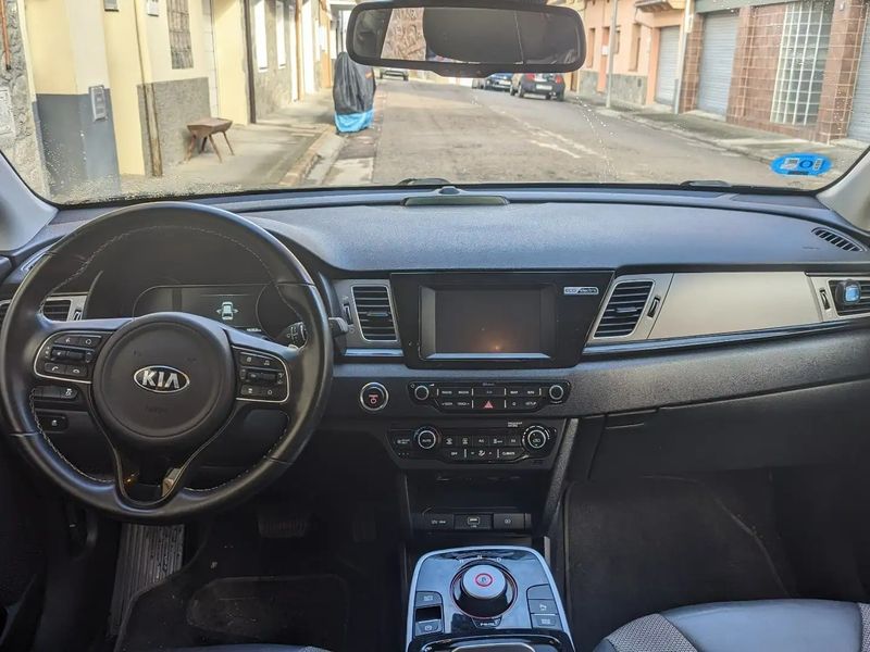 Kia Niro • 2019 • 36,500 km 3