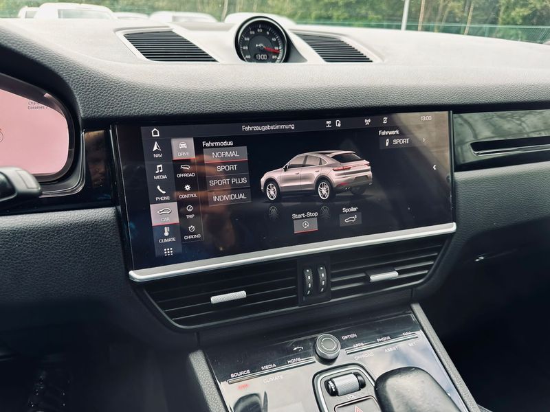 Porsche Cayenne Coupe • 2021 • 61,000 km 6