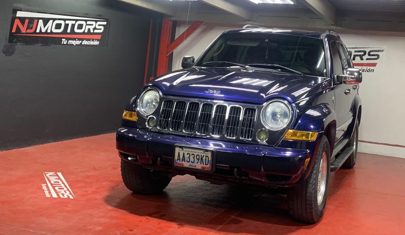 Jeep Cherokee • 2007 • 140,000 km 1