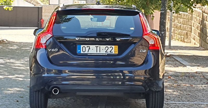 Volvo V60 • 2017 • 162,000 km 2