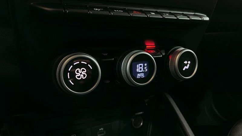 Dacia Duster • 2024 • 2,961 km 23