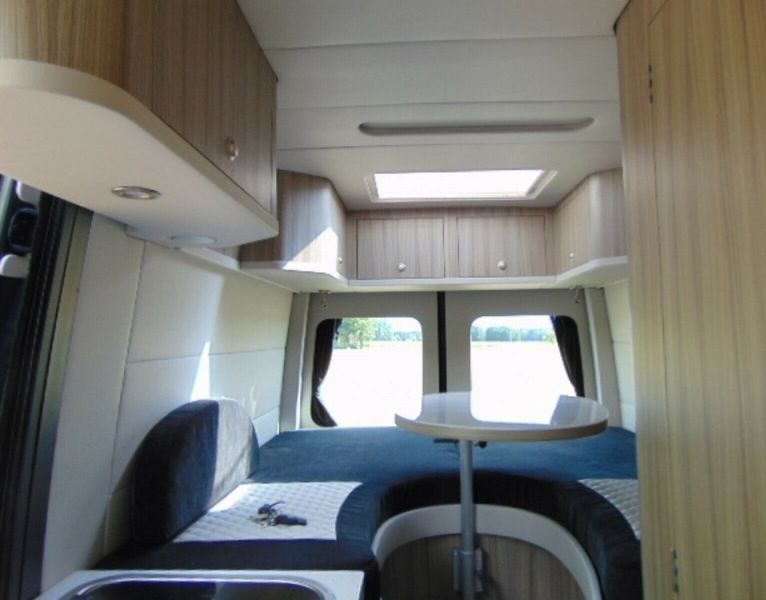 Mercedes-Benz Sprinter • 2019 • 84,800 km 7