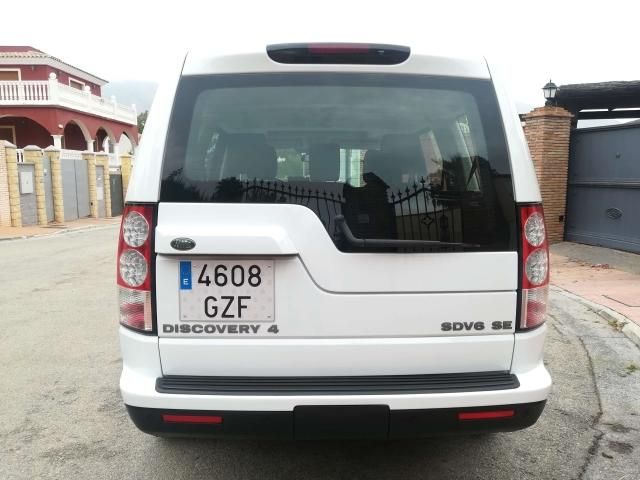 Land Rover Discovery • 2010 • 140,000 km 6