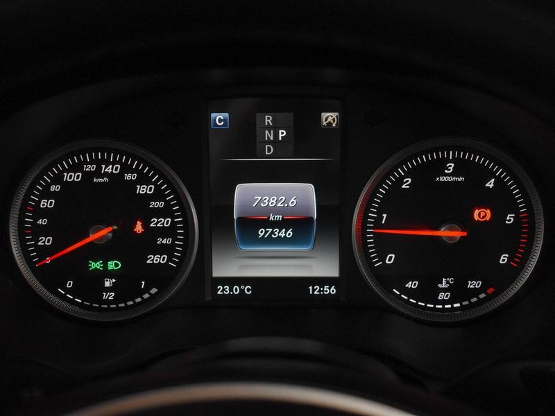 Mercedes-Benz GLC • 2017 • 132,655 km 8