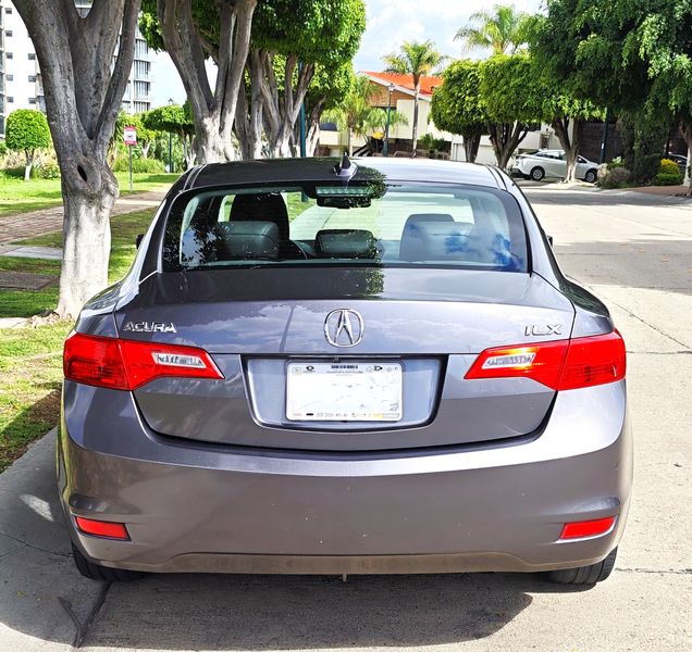 Acura ILX • 2015 • 156,315 km 4
