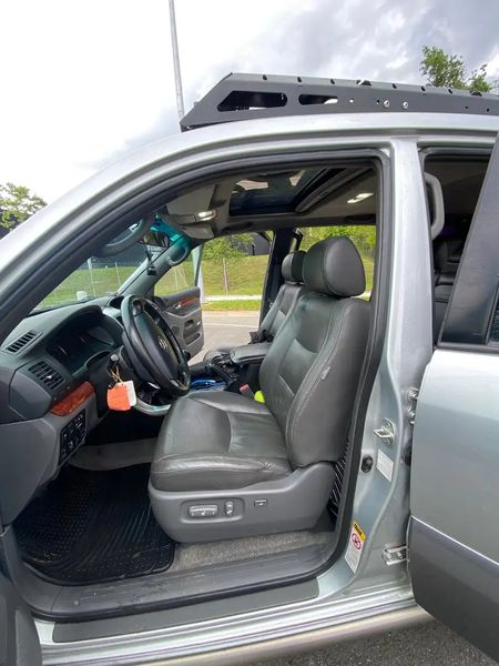 Toyota Land Cruiser • 2004 • 6,000 km 9