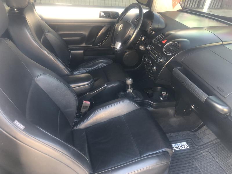 Volkswagen Beetle • 2009 • 107,000 km 2