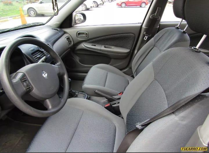 Renault Symbol • 2012 • 89,000 km 1