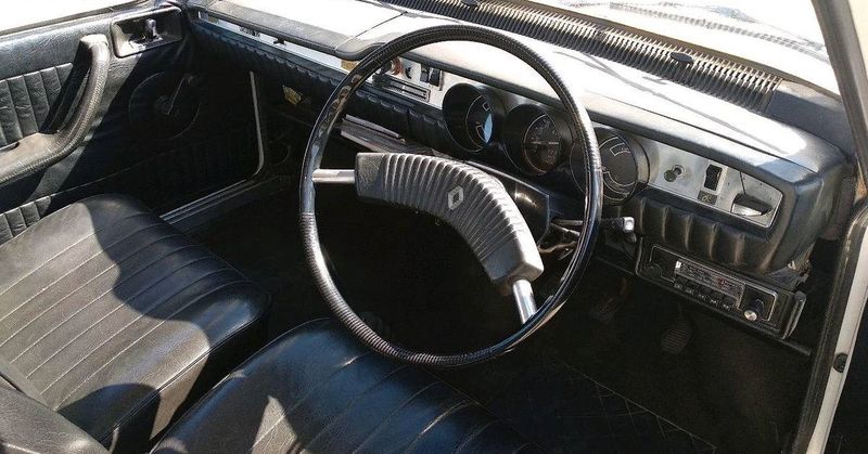 Renault Captur • 1980 • 90,000 km 5