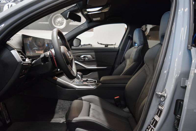 BMW M3 • 2024 • 3,900 km 3