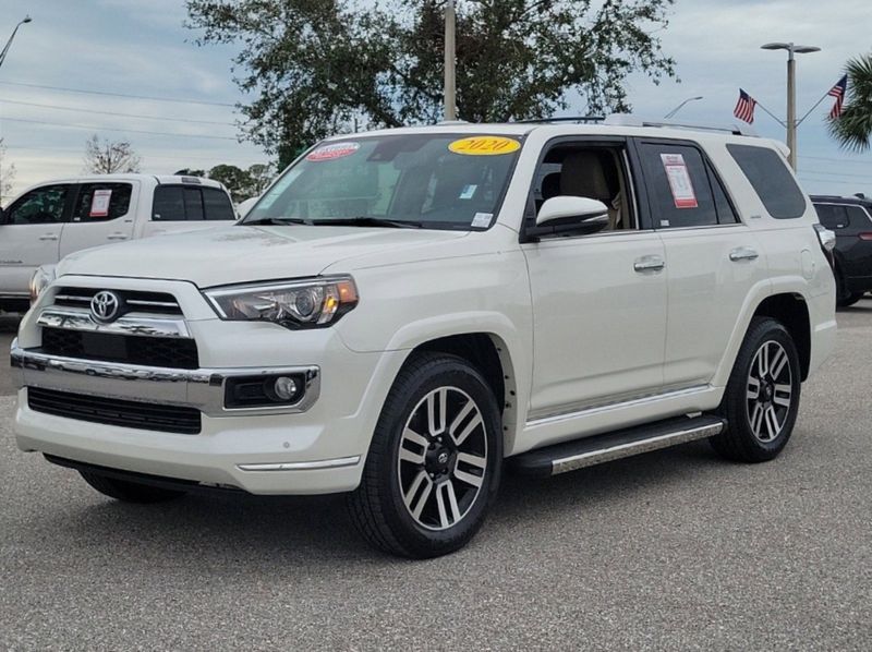 Toyota 4 Runner Limited • 2022 • 25,081 km 1