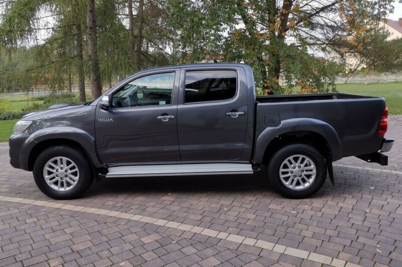 Toyota Hilux • 2015 • 150,000 km 1