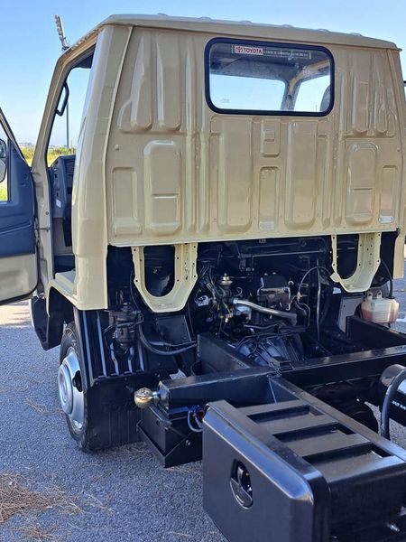 Toyota Dyna • 2000 • 69,000 km 5