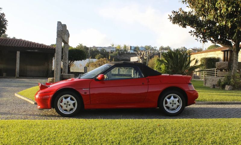 Lotus Elise • 1991 • 150,000 km 1