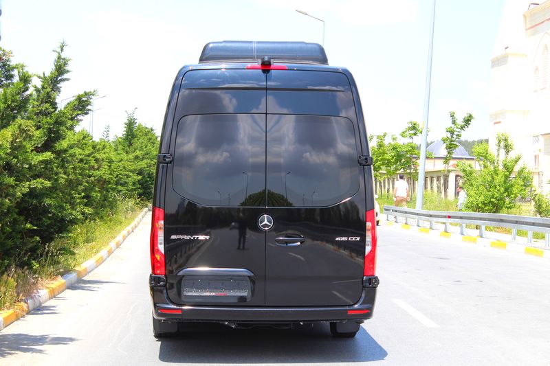 Mercedes-Benz Sprinter • 2023 • 0 km 21