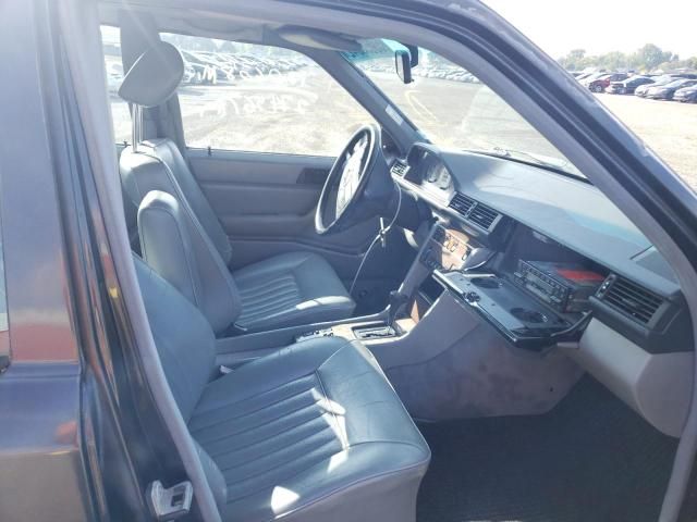 Mercedes-Benz 200 - 300 • 1989 • 50,000 km 2