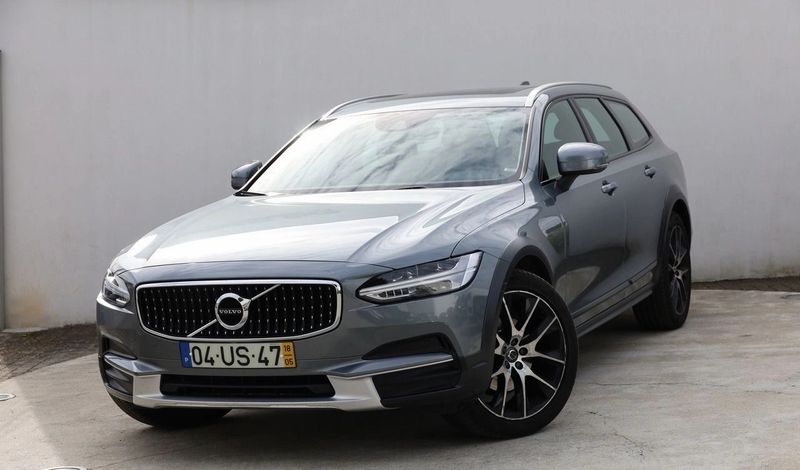 Volvo V90 Cross Country • 2018 • 68,000 km 1