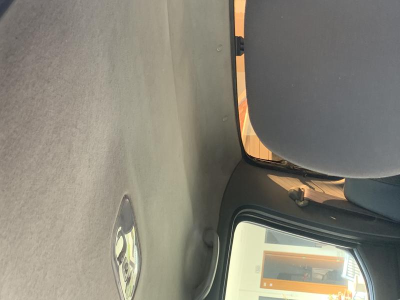 Mazda BT • 2012 • 169,000 km 9