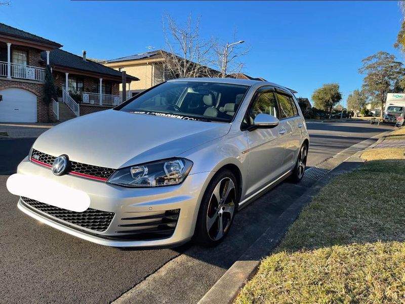 Volkswagen Golf • 2016 • 53,000 km 5