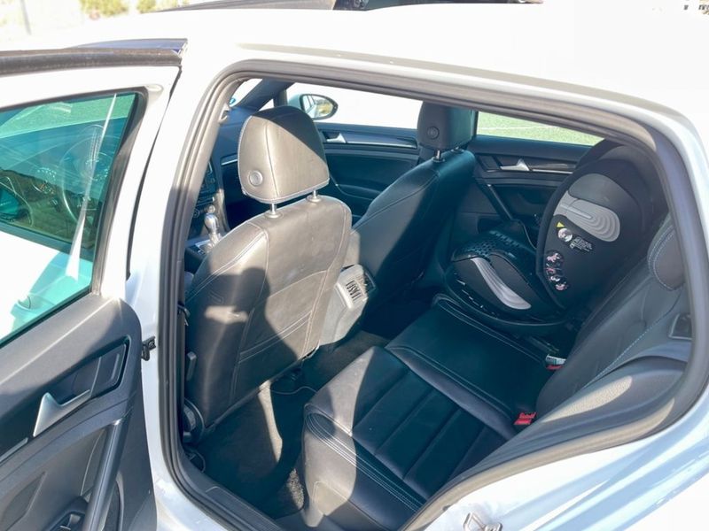 Volkswagen Golf • 2015 • 219,000 km 6