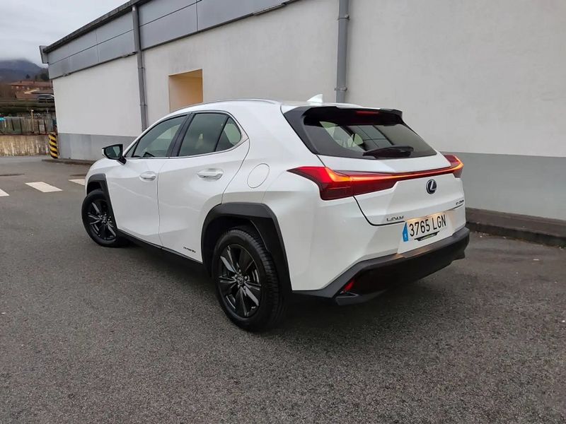 Lexus UX • 2020 • 66,000 km 15
