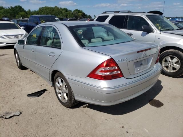 Mercedes-Benz C-Class • 2007 • 10,000 mi 3