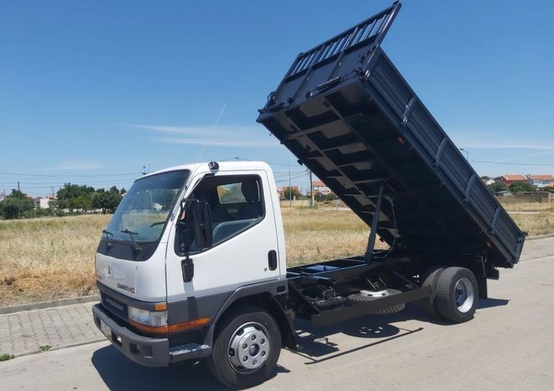 Mitsubishi Fuso canter • 2003 • 262,000 km 1
