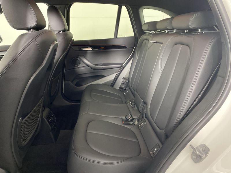 BMW X1 • 2019 • 16,329 km 9