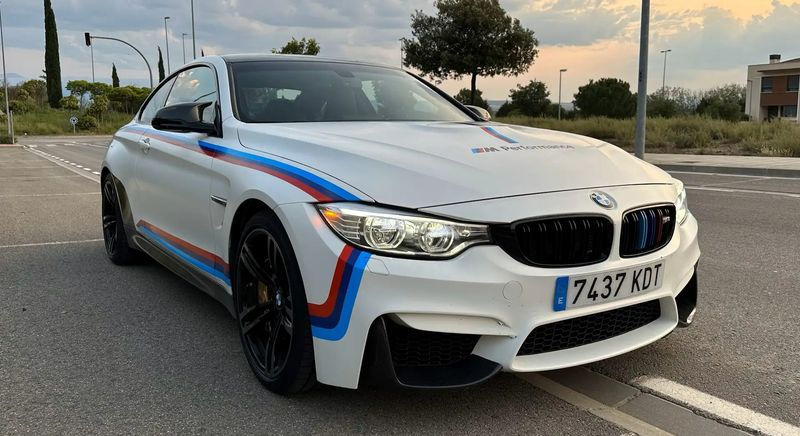 BMW M4 • 2014 • 110,000 km 3