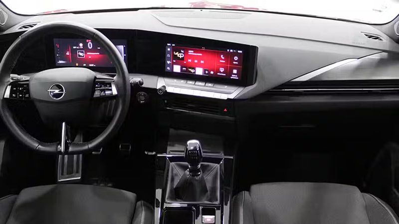 Opel Astra • 2023 • 46,137 km 8