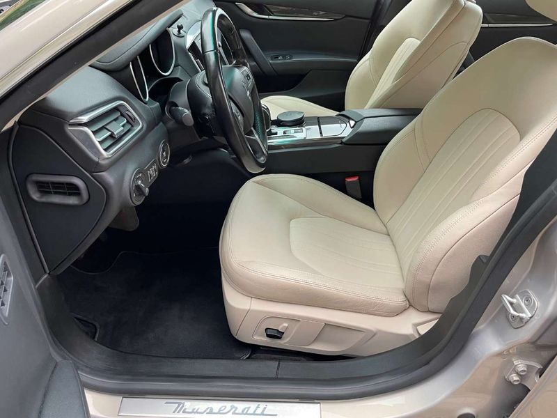 Maserati Ghibli • 2014 • 107,000 km 5