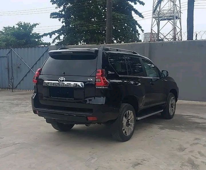 Toyota Land Cruiser • 2018 • 0 km 1
