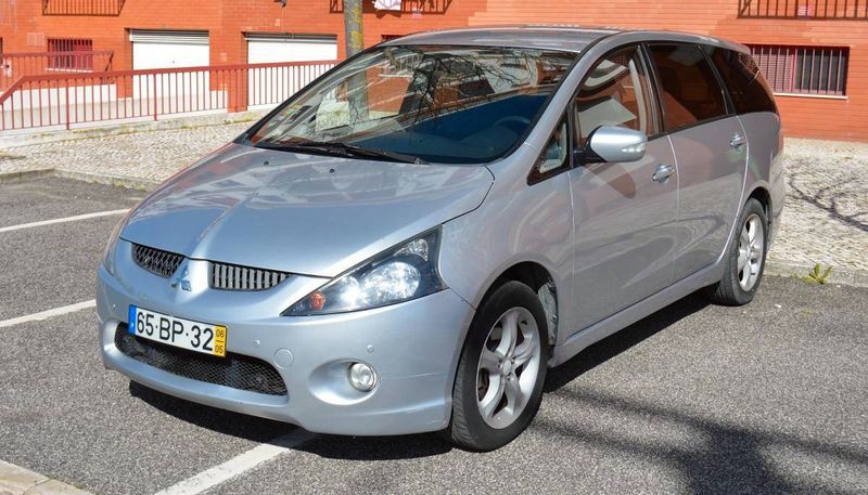 Mitsubishi Grandis • 2006 • 200,000 km 7