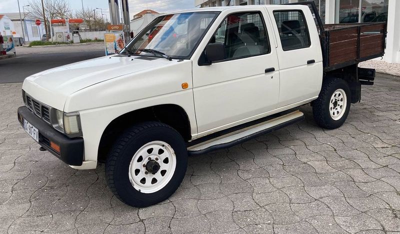 Nissan Pickup • 1995 • 250,000 km 1