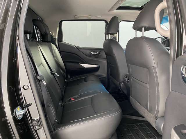 Nissan Navara • 2018 • 121,182 km 10