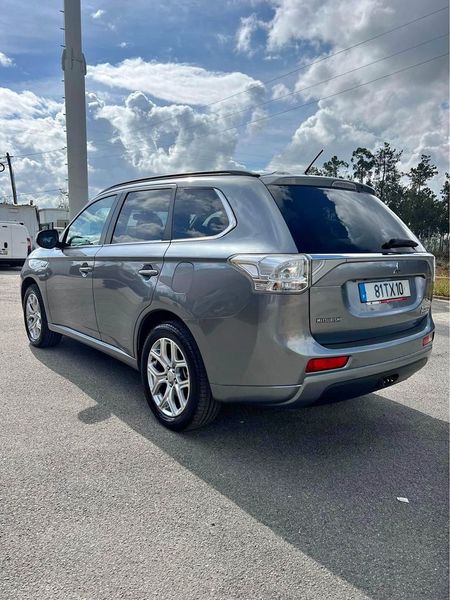 Mitsubishi Outlander • 2014 • 185,000 km 8