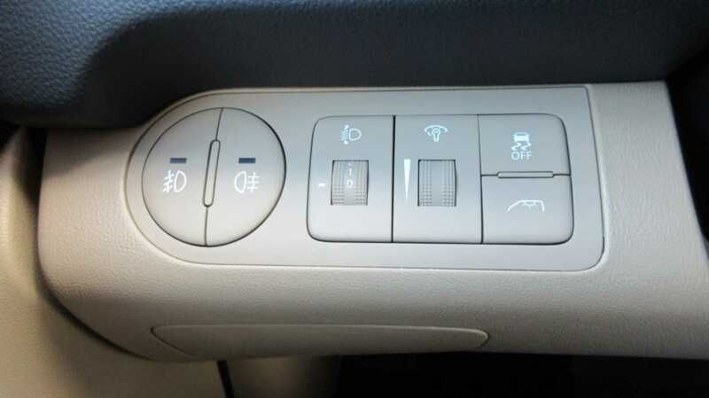 Hyundai H1 • 2019 • 46,400 km 12