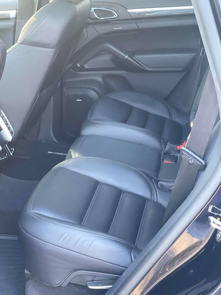 Porsche Cayenne • 2016 • 141,500 km 2