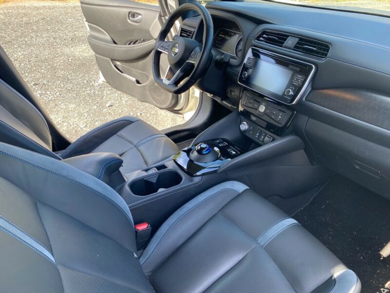 Nissan Leaf • 2018 • 130,000 km 13