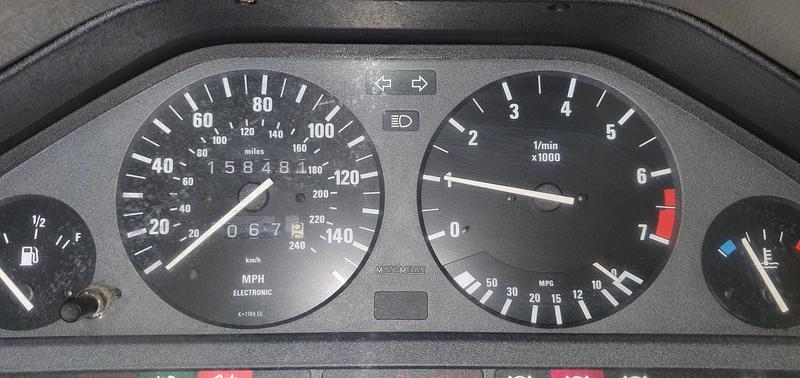 BMW M3 • 1989 • 158,481 km 6