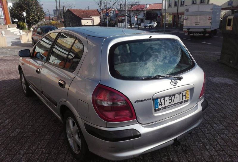 Nissan Almera • 2002 • 200,000 km 5