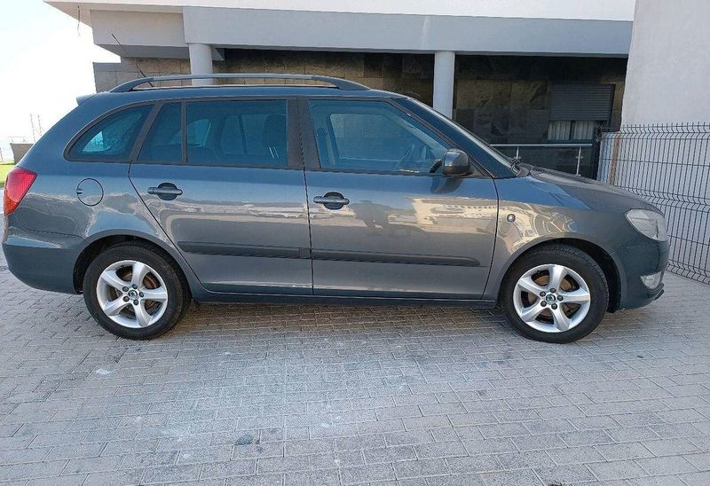 Škoda Fabia • 2011 • 203,597 km 2